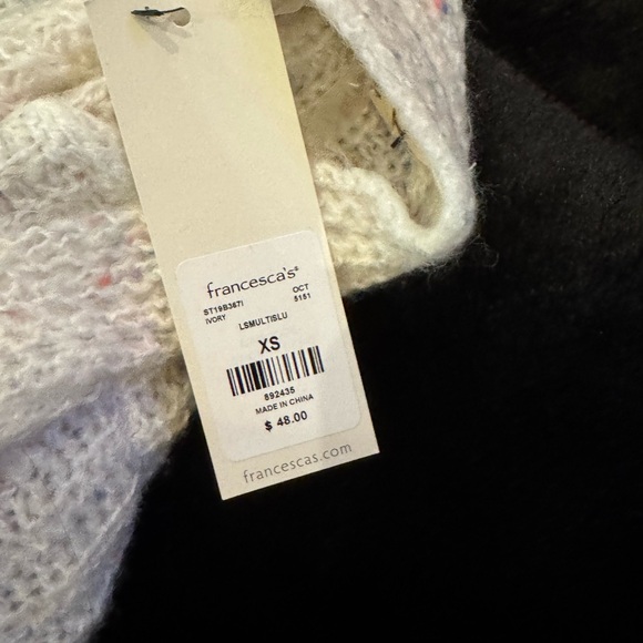 Francesca’s knot sweater - Picture 4 of 5